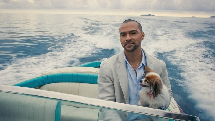 Hotel Costiera: Misterio y acción en la Costa Amalfitana