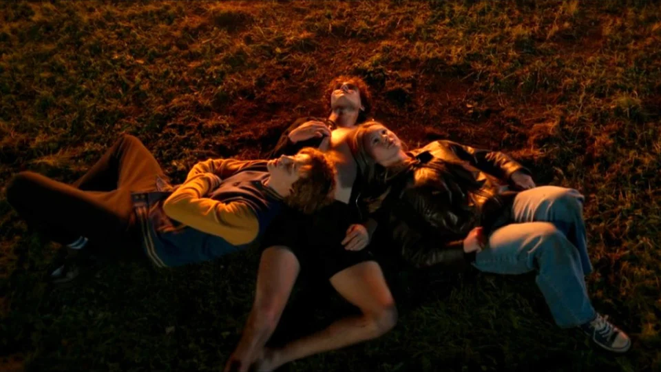 Love me, Love me: romance intenso e escolhas perigosas